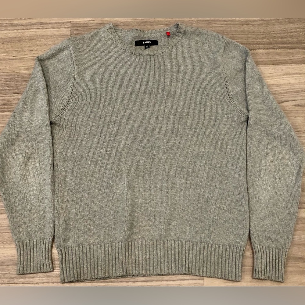 Banks pullover sweater size S